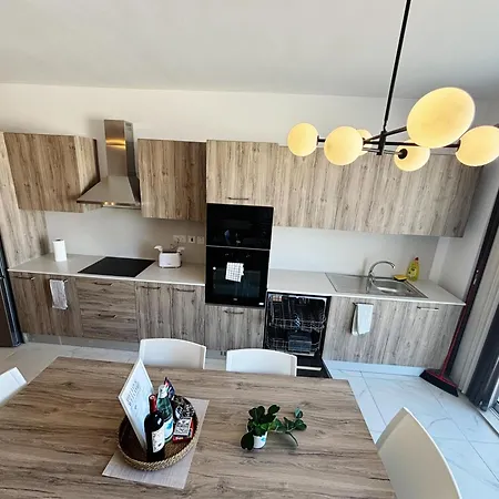St Julians Brand New Apartment
