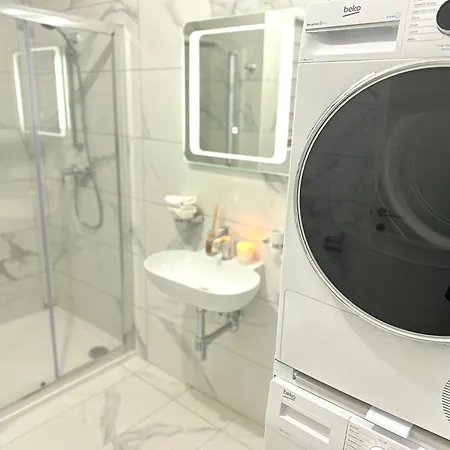 St Julians Brand New Apartment