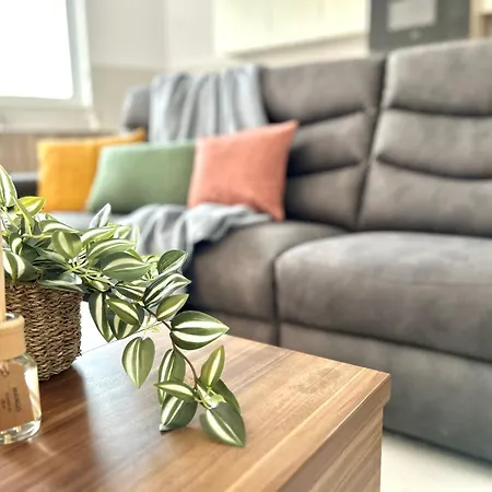 St Julians Brand New Apartment