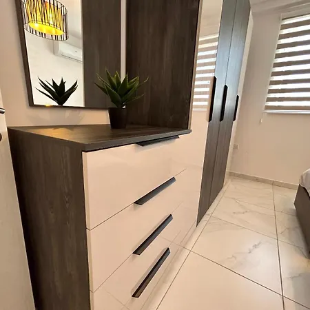 St Julians Brand New Apartment *